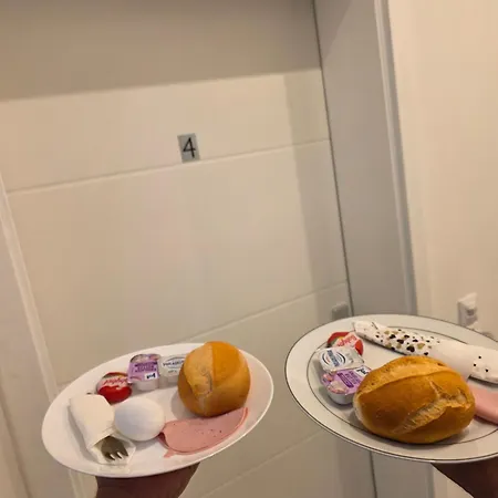 City Hotel * ריינפלדן
